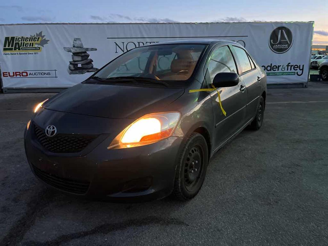 2010 Toyota Yaris  Photo