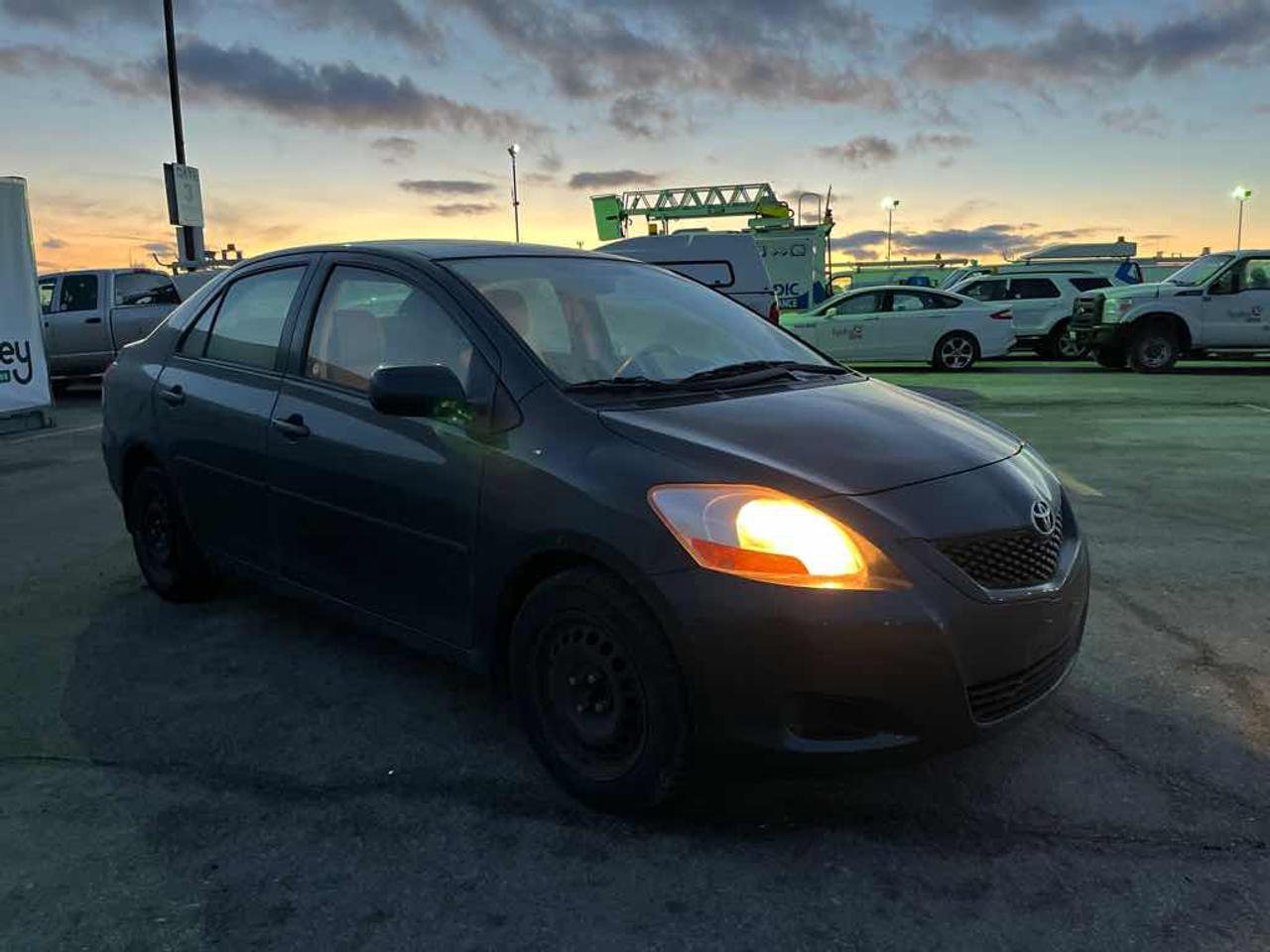 2010 Toyota Yaris  Photo