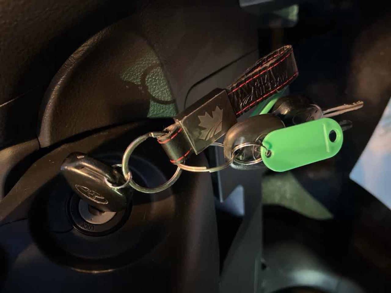 2010 Toyota Yaris  - Photo #11