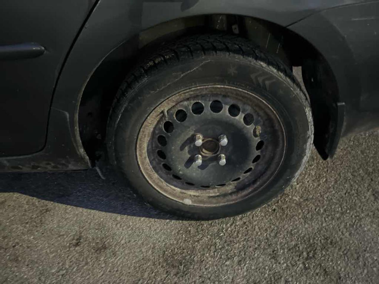 2010 Toyota Yaris  Photo