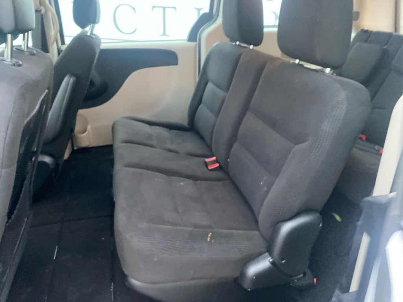 2016 Dodge Grand Caravan SE Photo