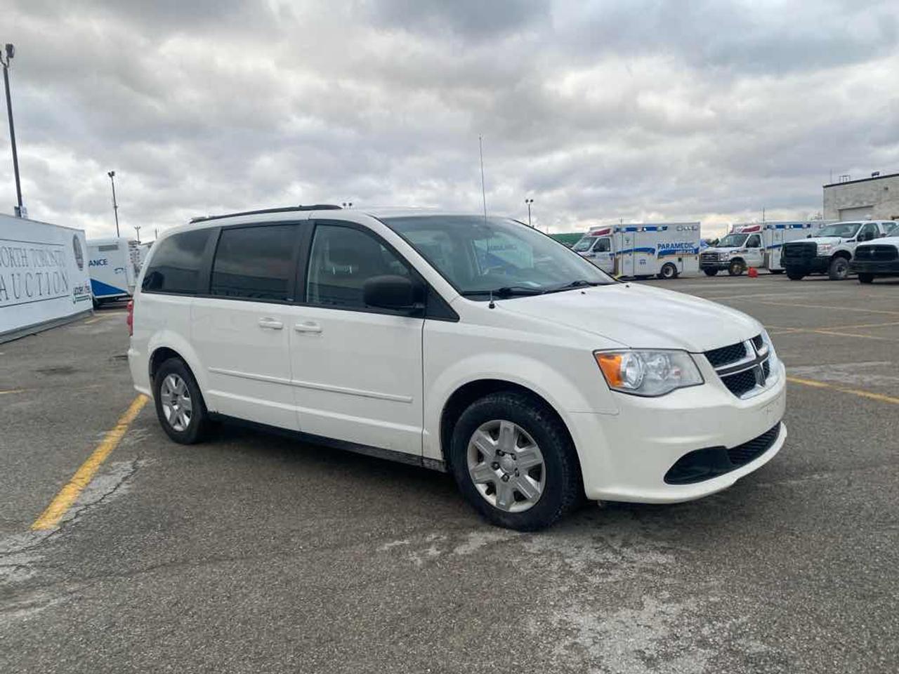2012 Dodge Grand Caravan SE Photo