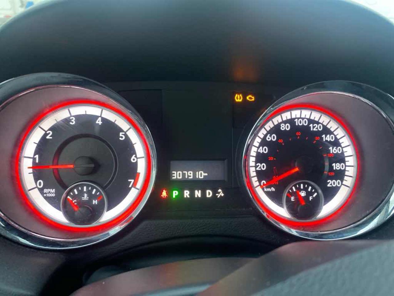 2012 Dodge Grand Caravan SE - Photo #9