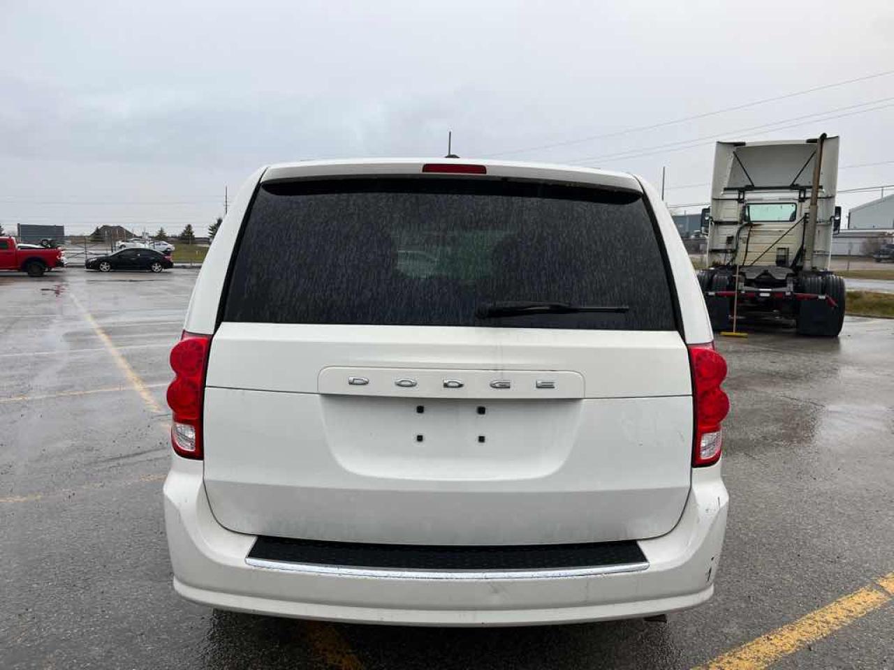 2012 Dodge Grand Caravan SE Photo4