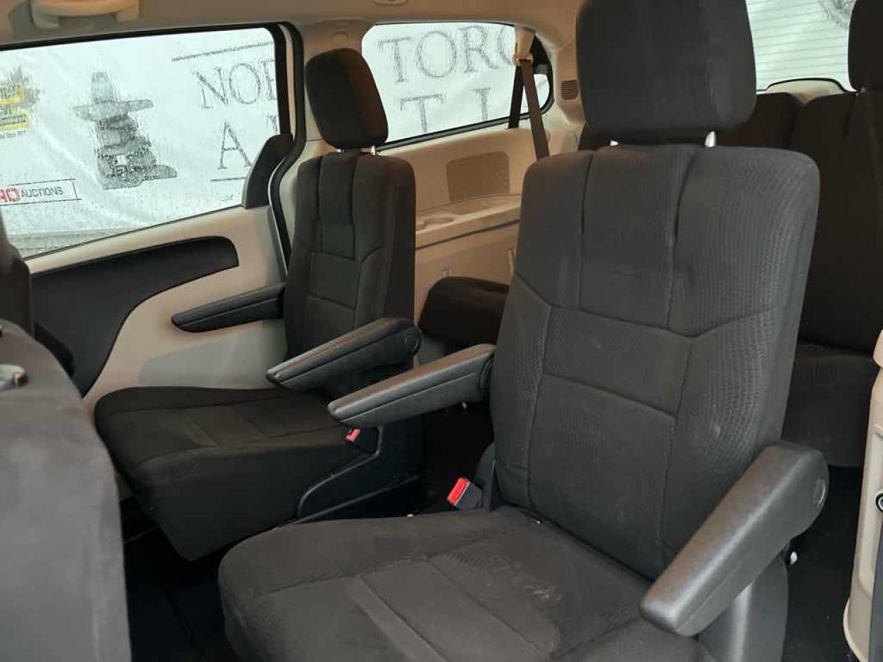 2012 Dodge Grand Caravan SE - Photo #12