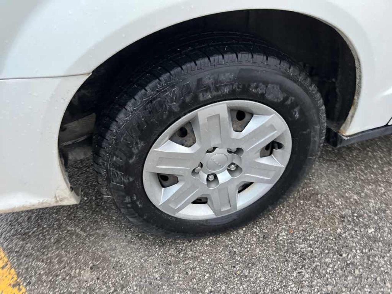 2012 Dodge Grand Caravan SE - Photo #16