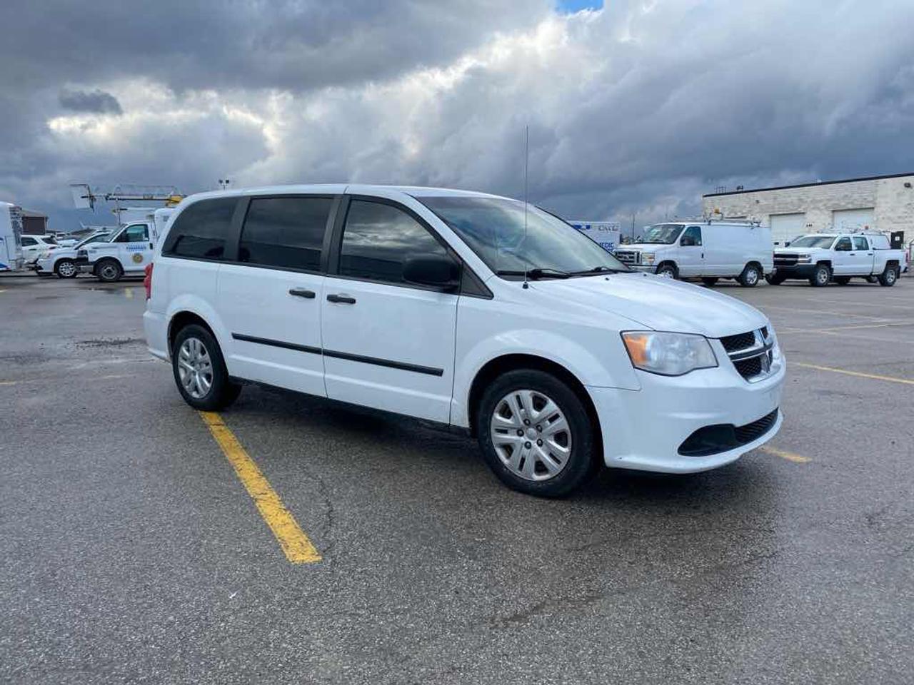 2016 Dodge Grand Caravan SE Photo