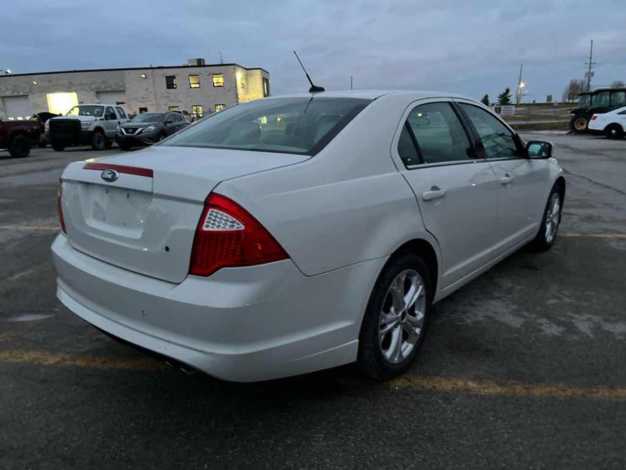 2012 Ford Fusion SE Photo