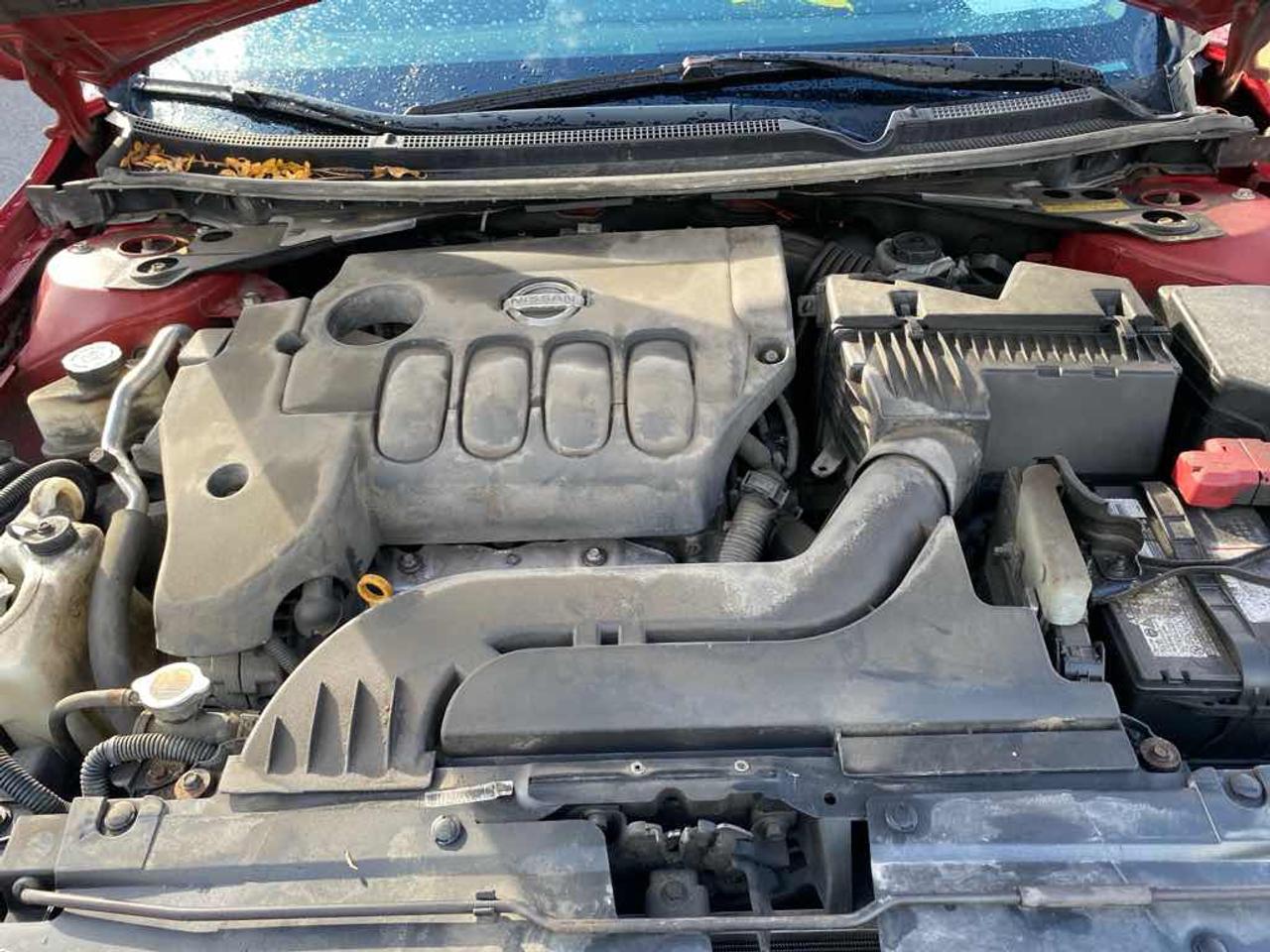 2010 Nissan Altima S Photo