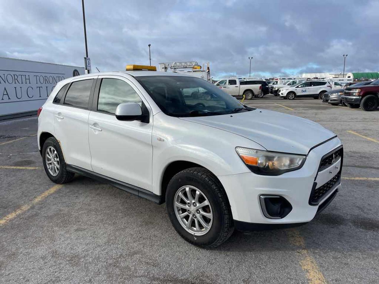 2013 Mitsubishi RVR SE Photo