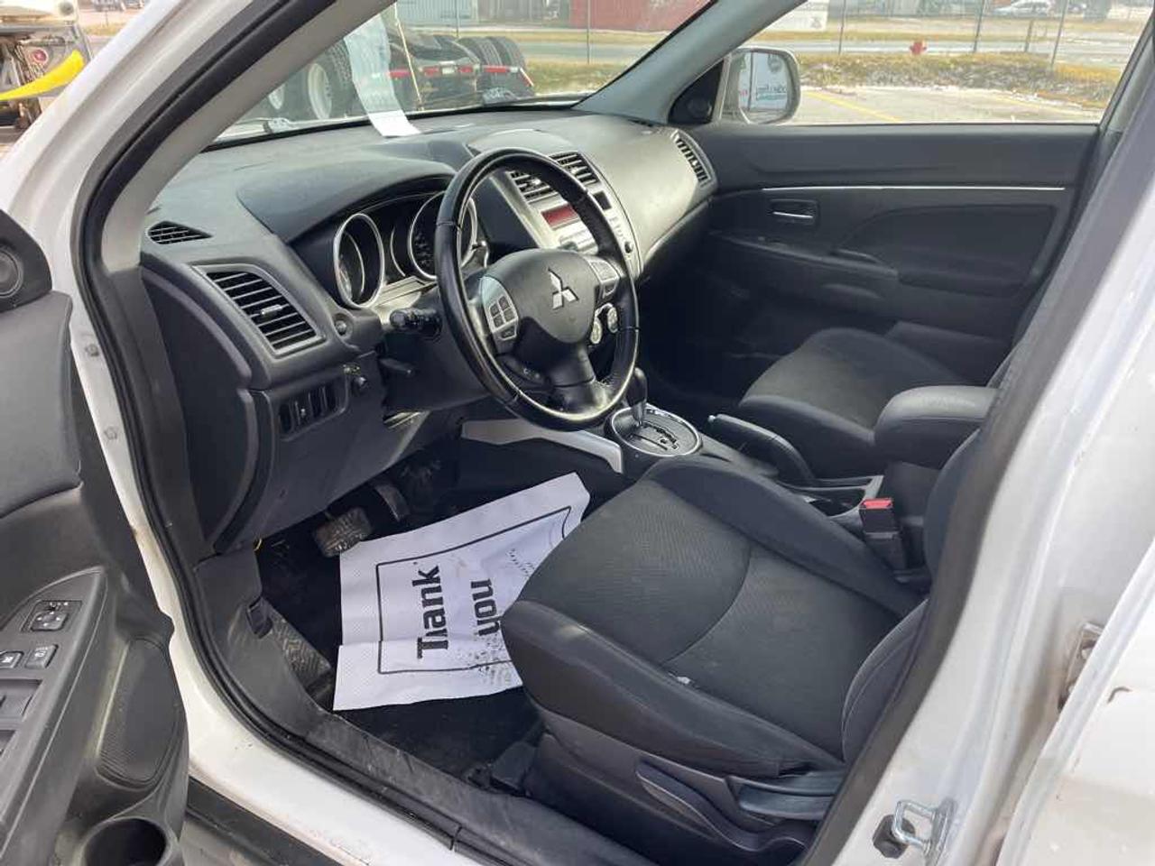 2013 Mitsubishi RVR SE Photo