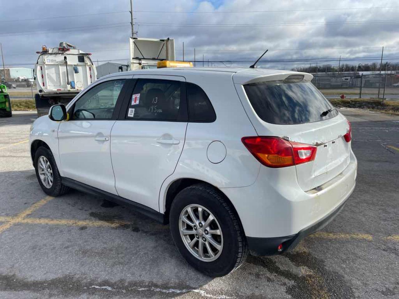 2013 Mitsubishi RVR SE - Photo #6