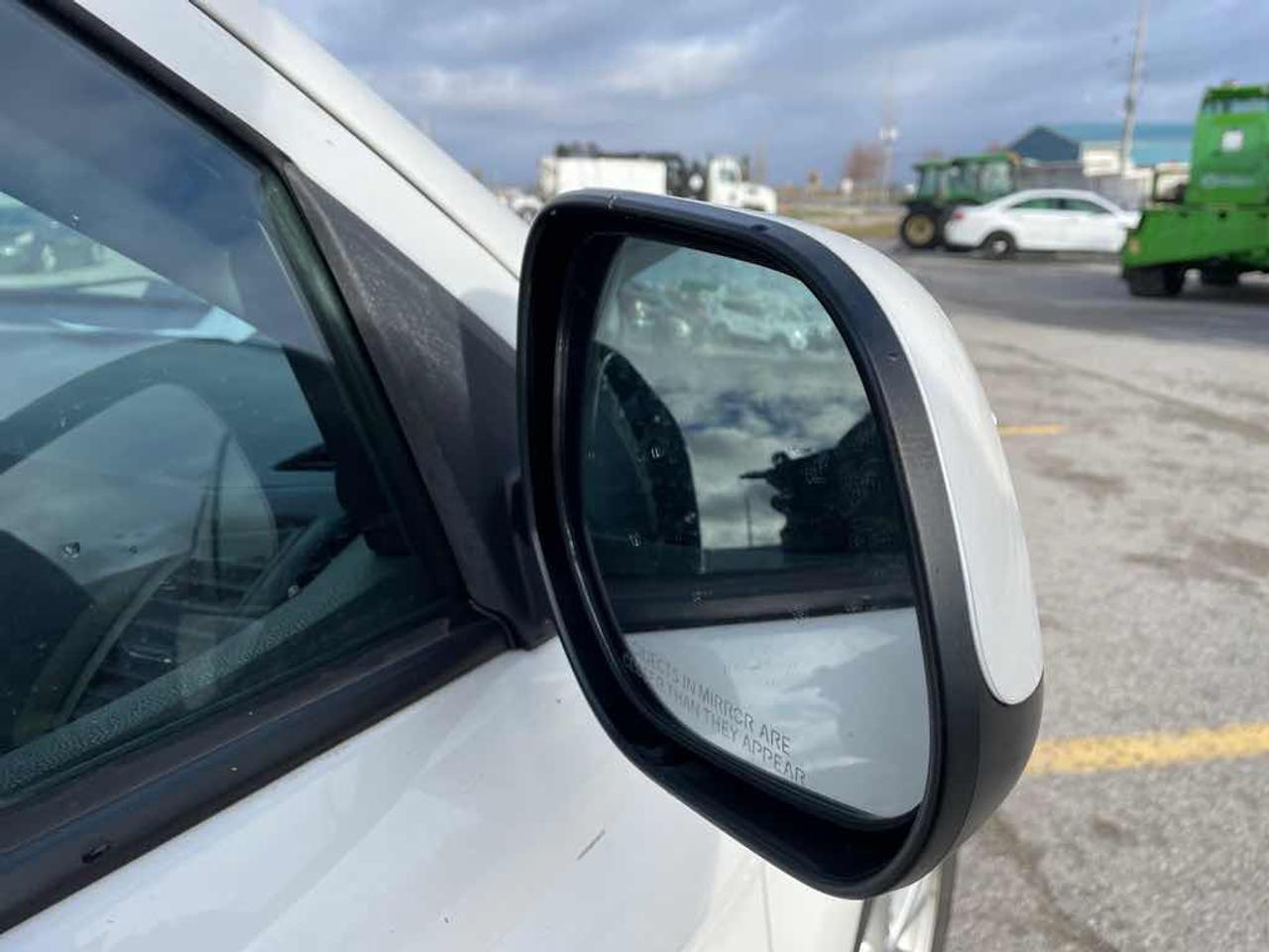 2013 Mitsubishi RVR SE Photo