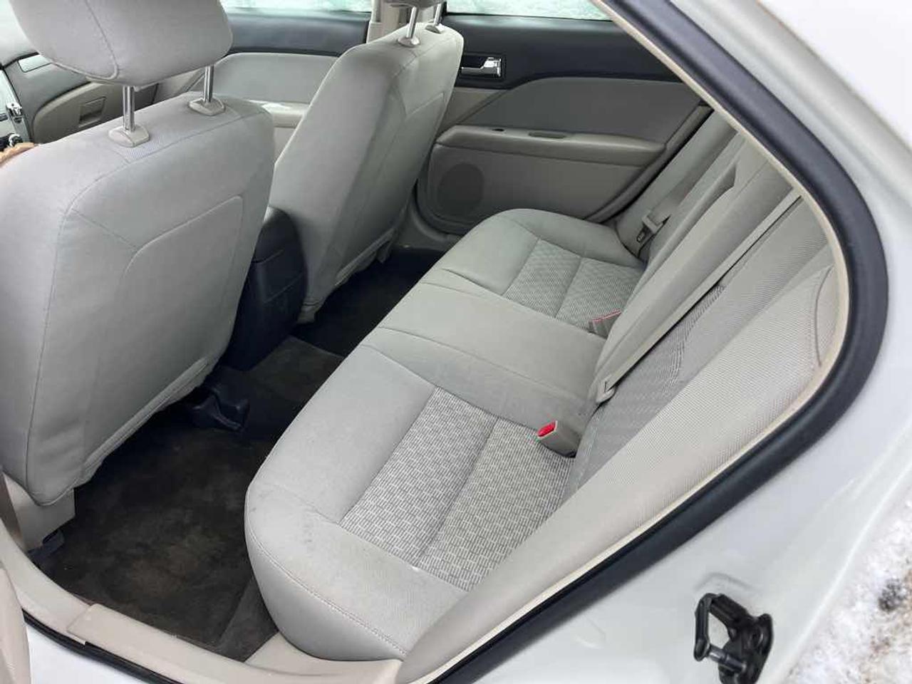 2012 Ford Fusion S Photo