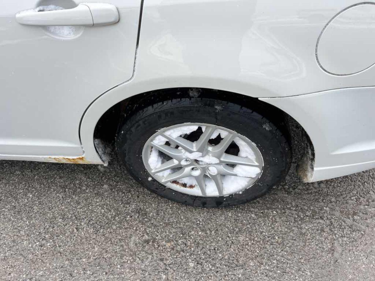 2012 Ford Fusion S - Photo #14