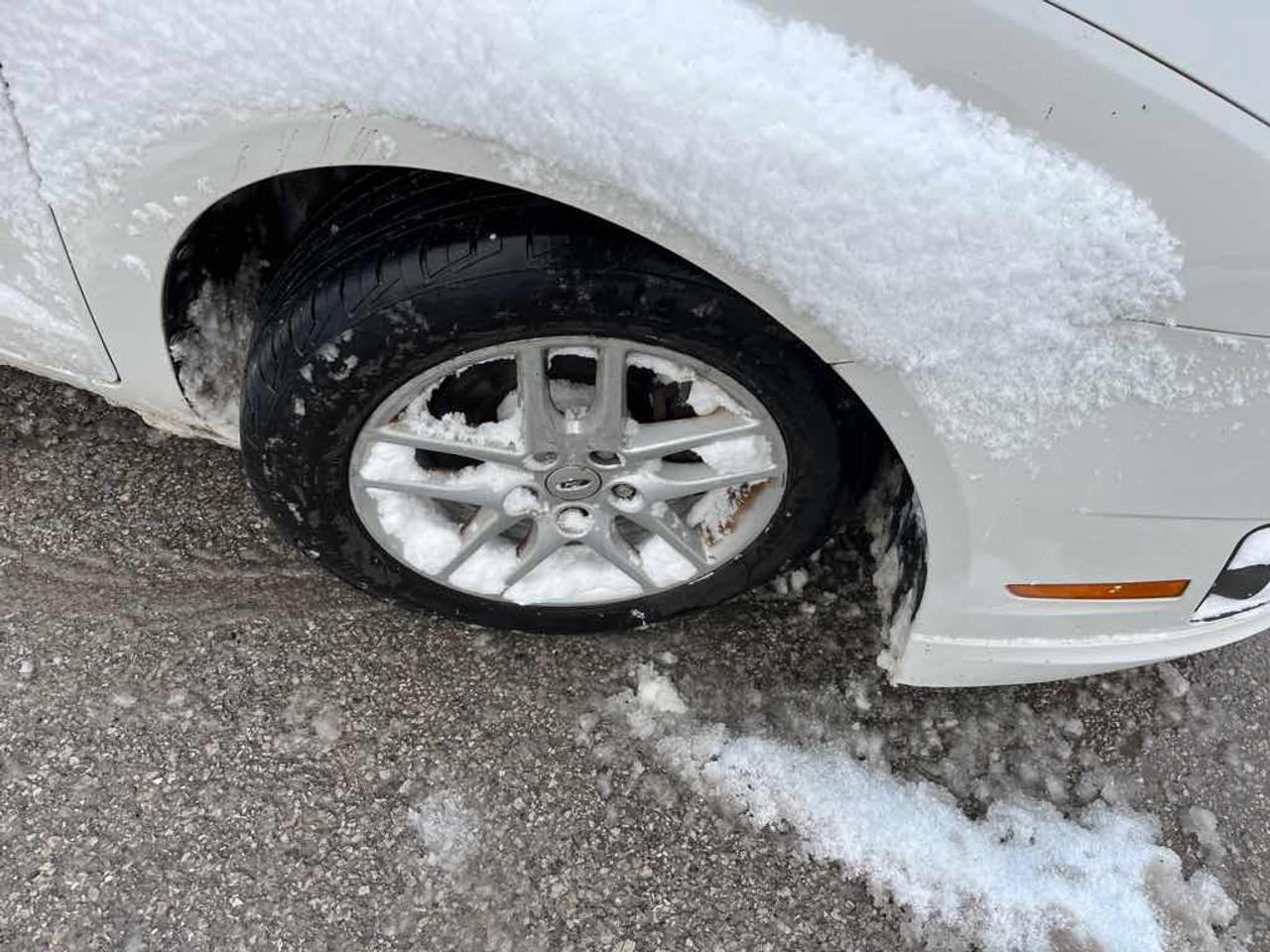 2012 Ford Fusion S Photo