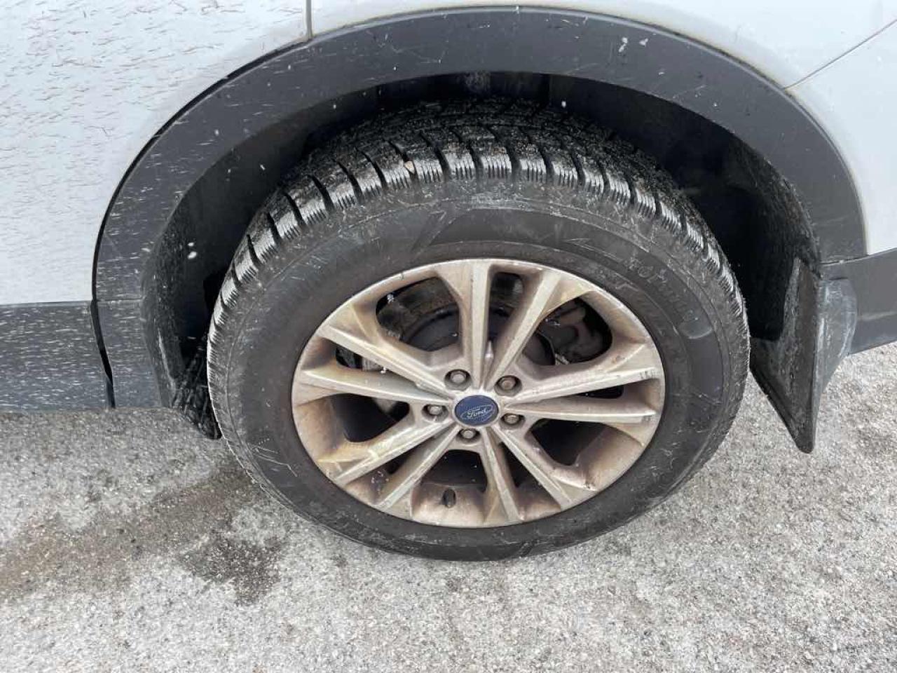 2017 Ford Escape SE - Photo #16