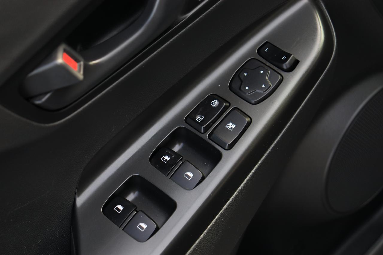 2020 Hyundai KONA Essential | AWD | CarPlay | Reverse Cam | Alloys++ Photo