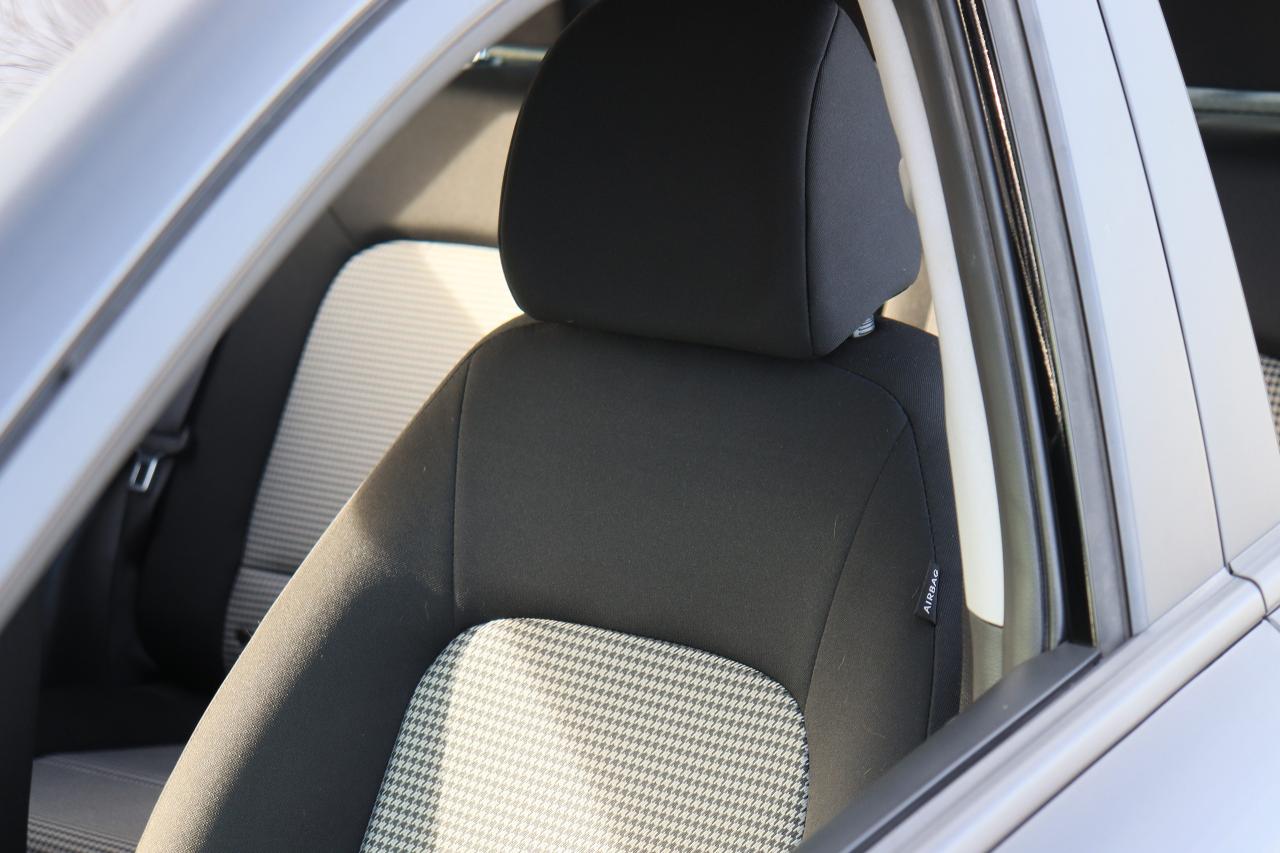 2020 Hyundai KONA Essential | AWD | CarPlay | Reverse Cam | Alloys++ Photo53