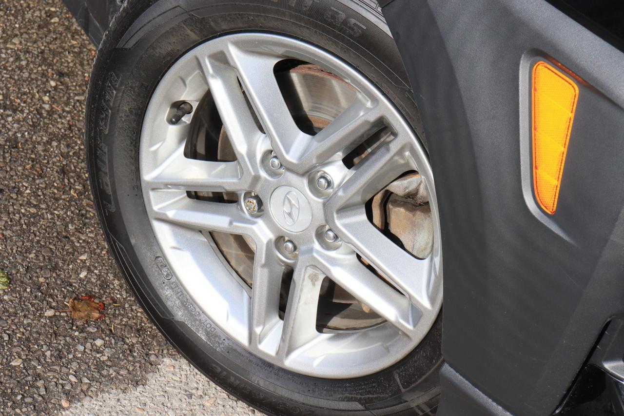 2020 Hyundai KONA Essential | AWD | CarPlay | Reverse Cam | Alloys++ Photo48