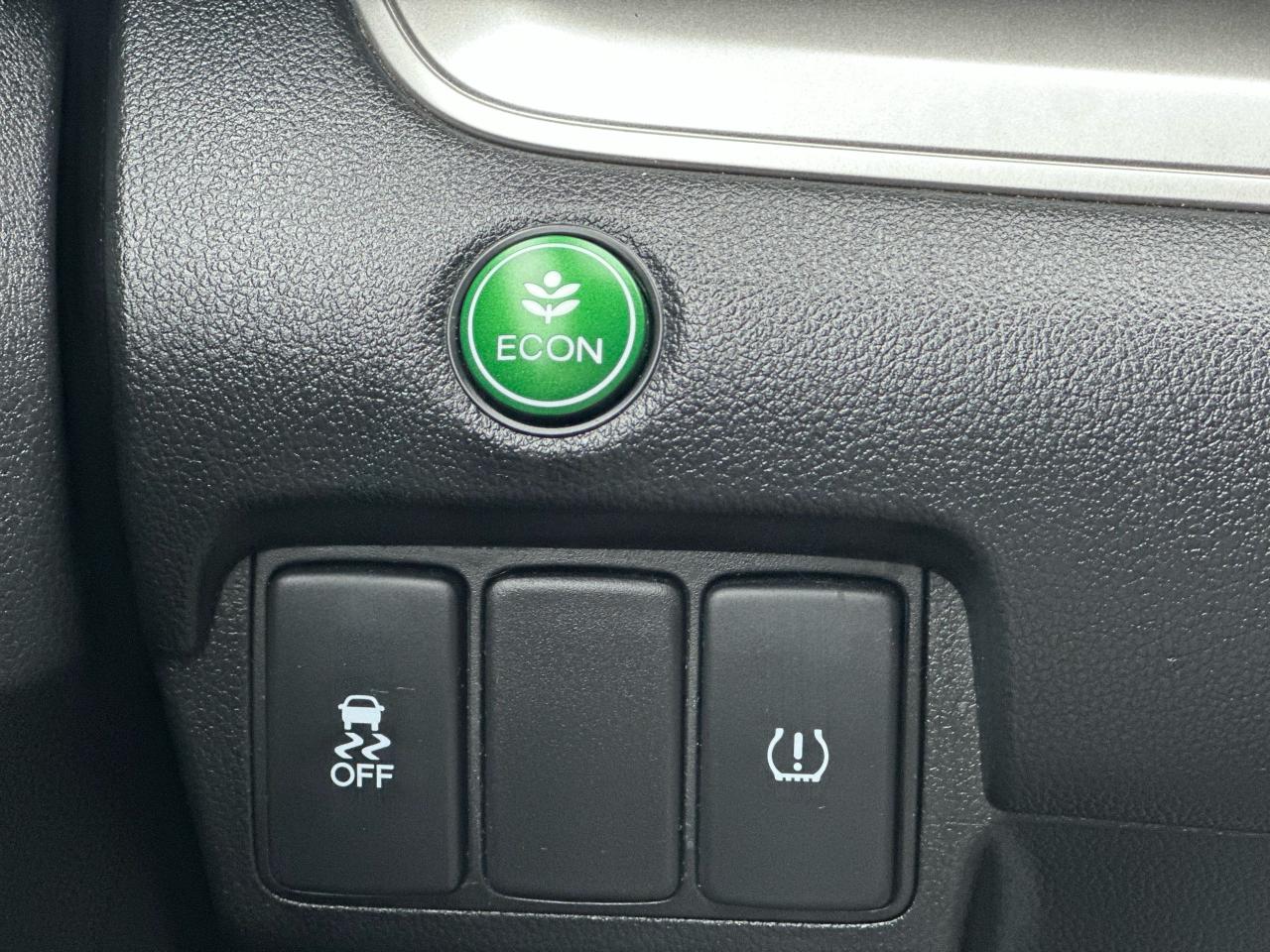 2016 Honda CR-V LX - Photo #17