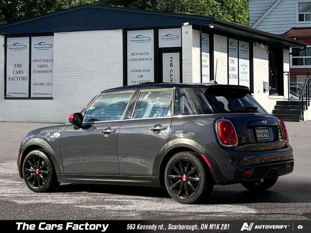 2016 MINI Cooper S 5DR HB / 6MT / 1-Owner / ONLY 85,214 KM! Photo3