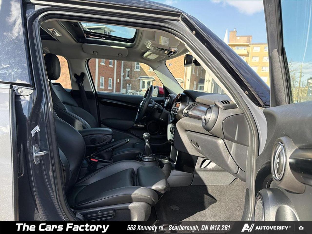 2016 MINI Cooper S 5DR HB / 6MT / 1-Owner / ONLY 85,214 KM! - Photo #22