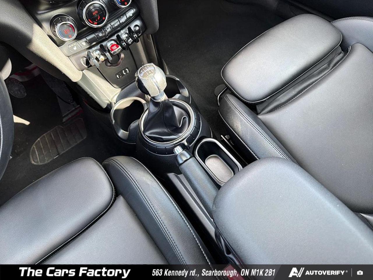 2016 MINI Cooper S 5DR HB / 6MT / 1-Owner / ONLY 85,214 KM! - Photo #19