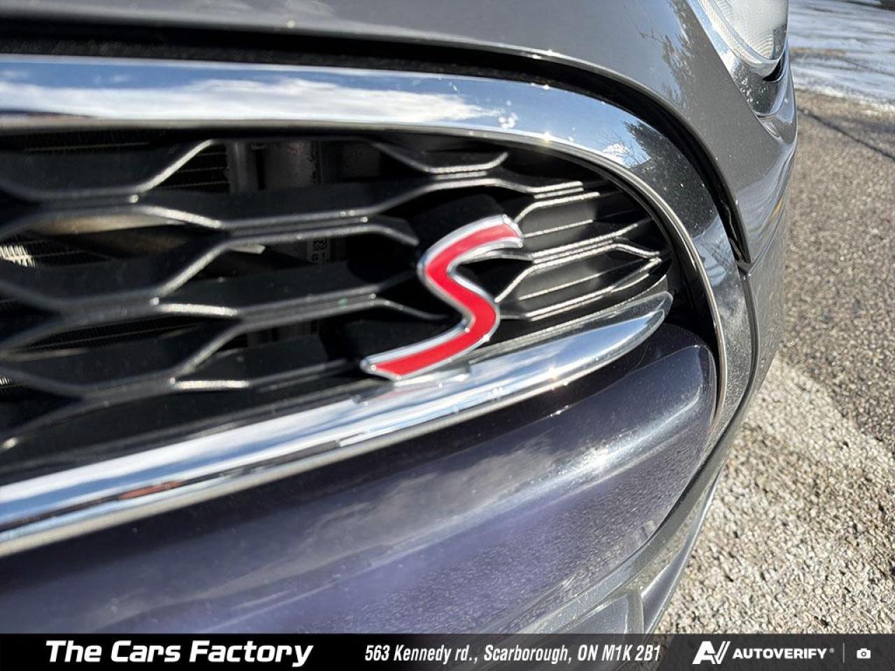 2016 MINI Cooper S 5DR HB / 6MT / 1-Owner / ONLY 85,214 KM! - Photo #8