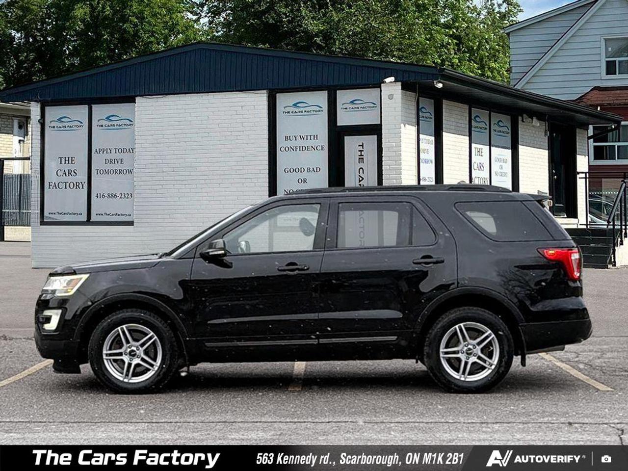 2017 Ford Explorer 4WD XLT Lether/ Apple Carplay / No Accident! Photo