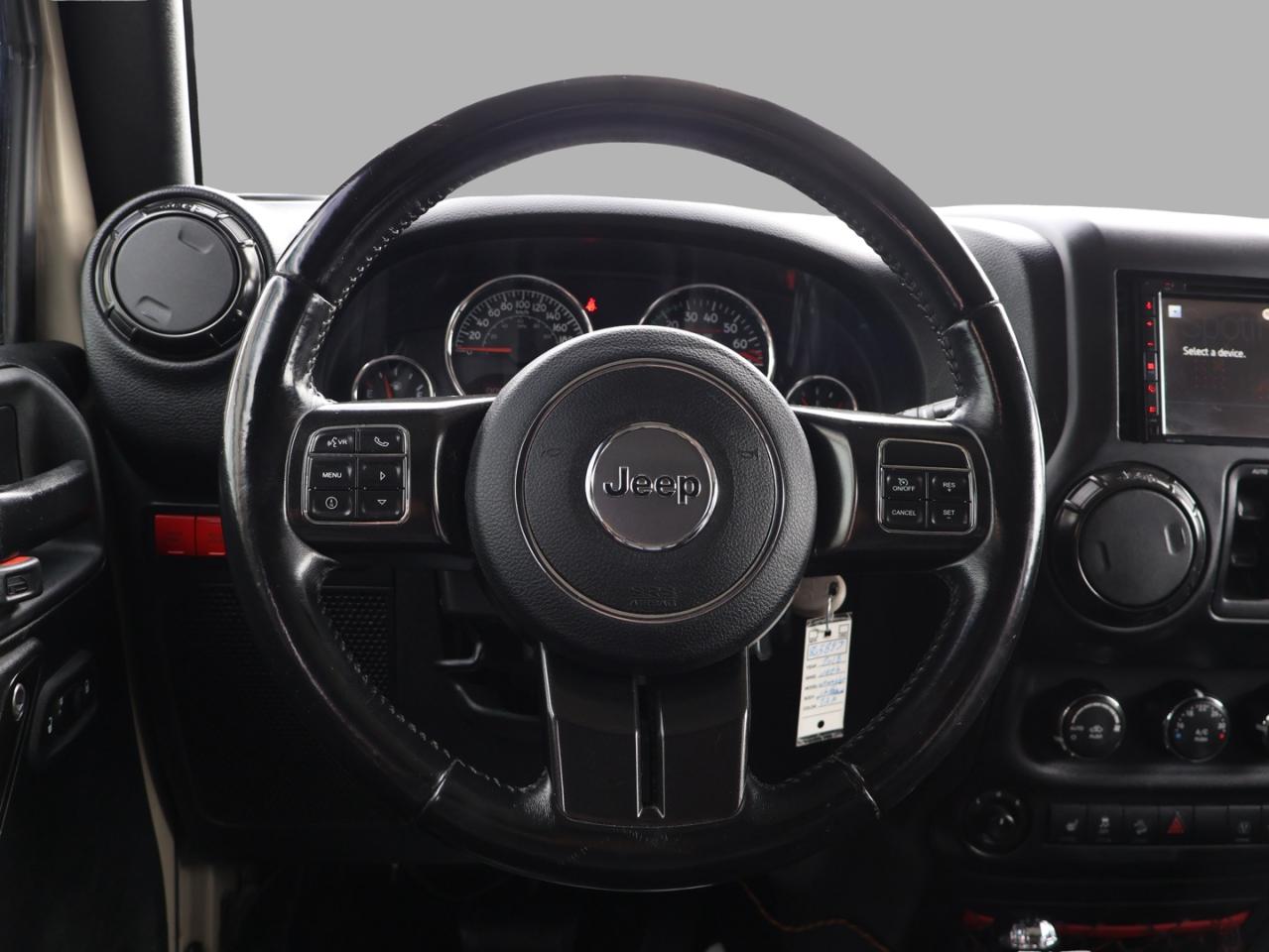 2018 Jeep Wrangler V6 UNLIMITED RUBICON 4WD *JEEP MAINTAIN* BLUETOOTH LEATHER HEATED SEATS CRUISE ALLOYS - Photo #9