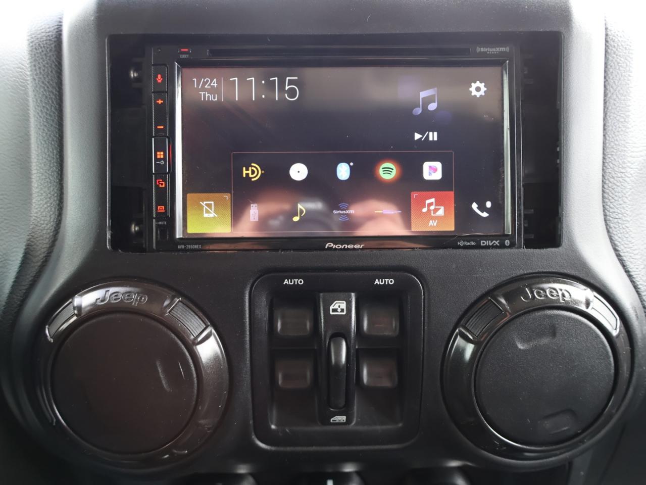 2018 Jeep Wrangler V6 UNLIMITED RUBICON 4WD *JEEP MAINTAIN* BLUETOOTH LEATHER HEATED SEATS CRUISE ALLOYS - Photo #20