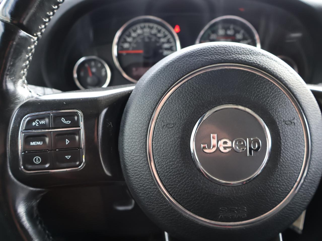 2018 Jeep Wrangler V6 UNLIMITED RUBICON 4WD *JEEP MAINTAIN* BLUETOOTH LEATHER HEATED SEATS CRUISE ALLOYS - Photo #23