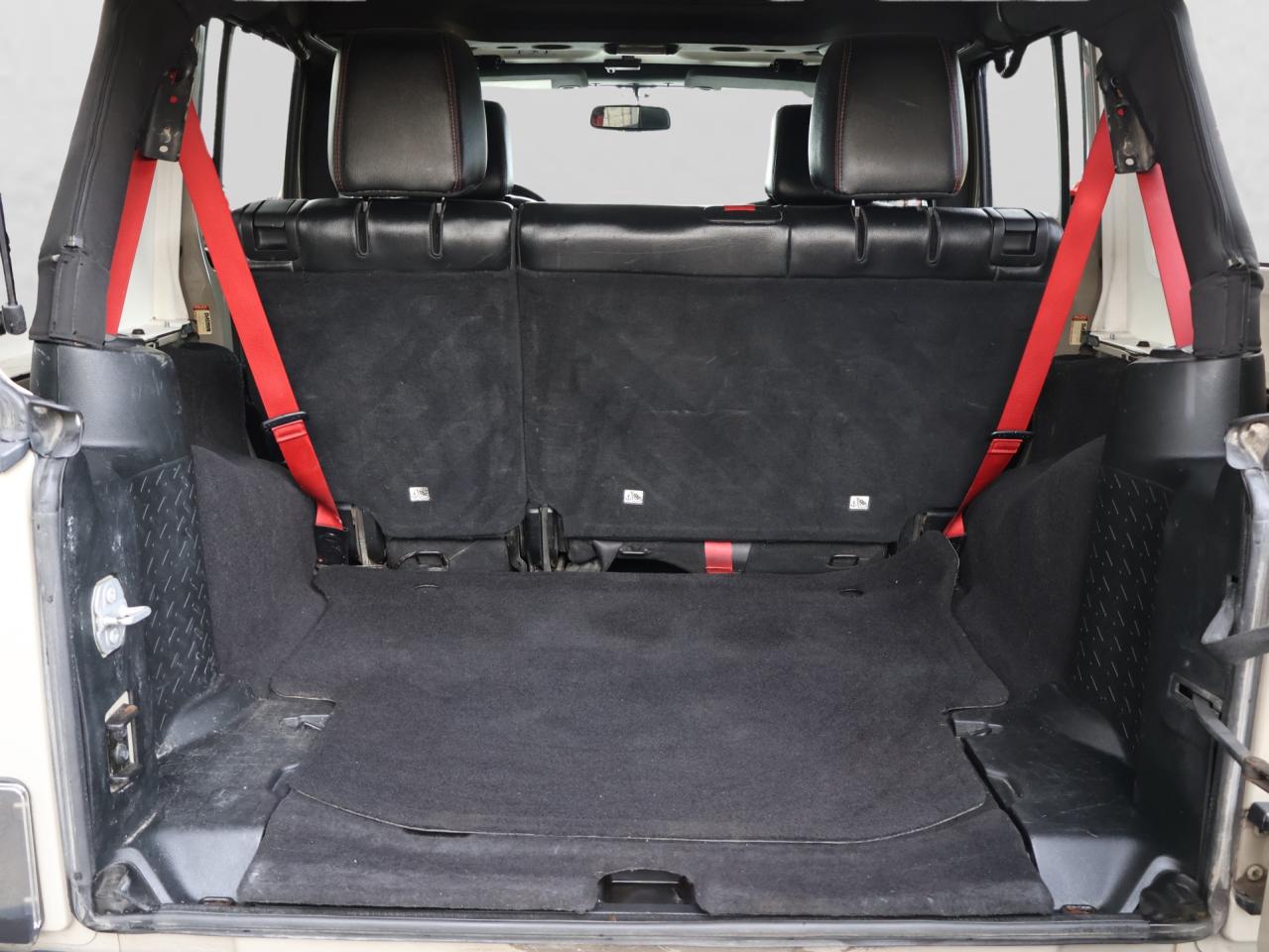 2018 Jeep Wrangler V6 UNLIMITED RUBICON 4WD *JEEP MAINTAIN* BLUETOOTH LEATHER HEATED SEATS CRUISE ALLOYS - Photo #27