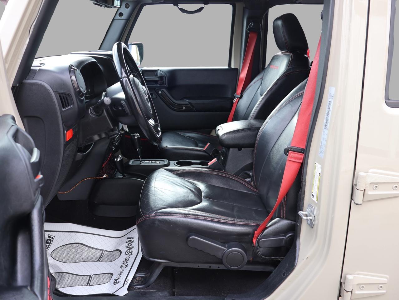 2018 Jeep Wrangler V6 UNLIMITED RUBICON 4WD *JEEP MAINTAIN* BLUETOOTH LEATHER HEATED SEATS CRUISE ALLOYS Photo