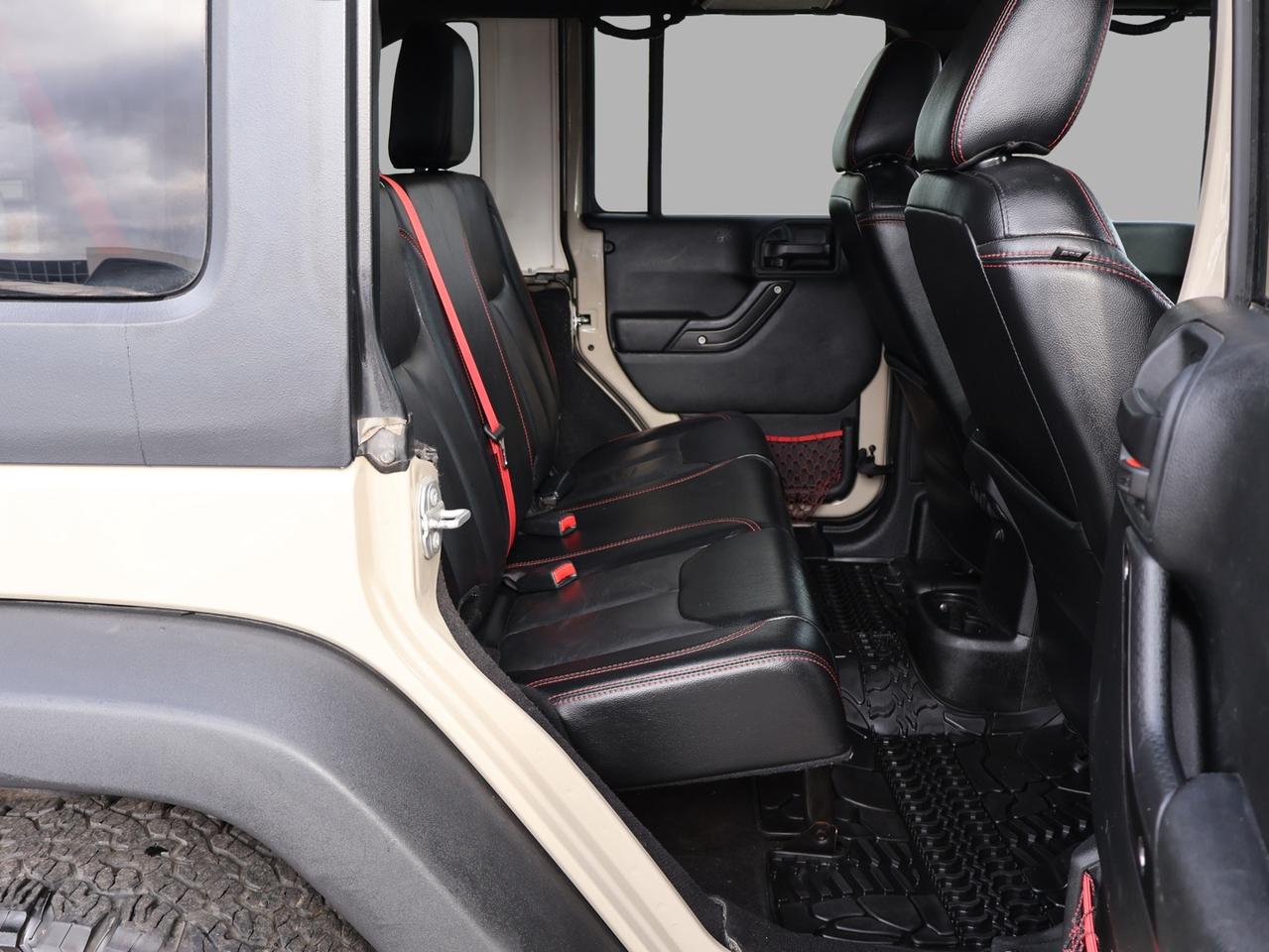 2018 Jeep Wrangler V6 UNLIMITED RUBICON 4WD *JEEP MAINTAIN* BLUETOOTH LEATHER HEATED SEATS CRUISE ALLOYS Photo