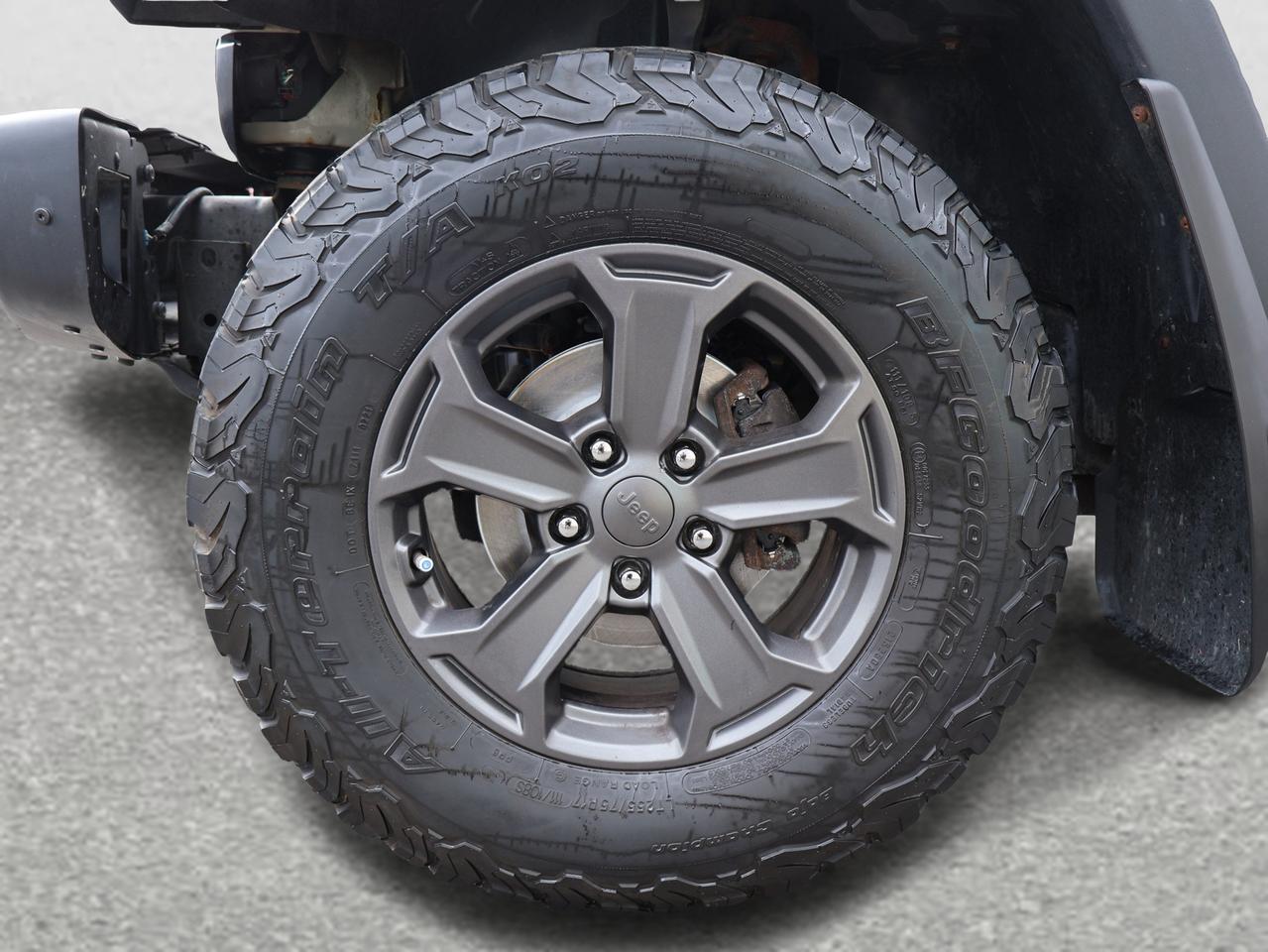 2018 Jeep Wrangler V6 UNLIMITED RUBICON 4WD *JEEP MAINTAIN* BLUETOOTH LEATHER HEATED SEATS CRUISE ALLOYS Photo