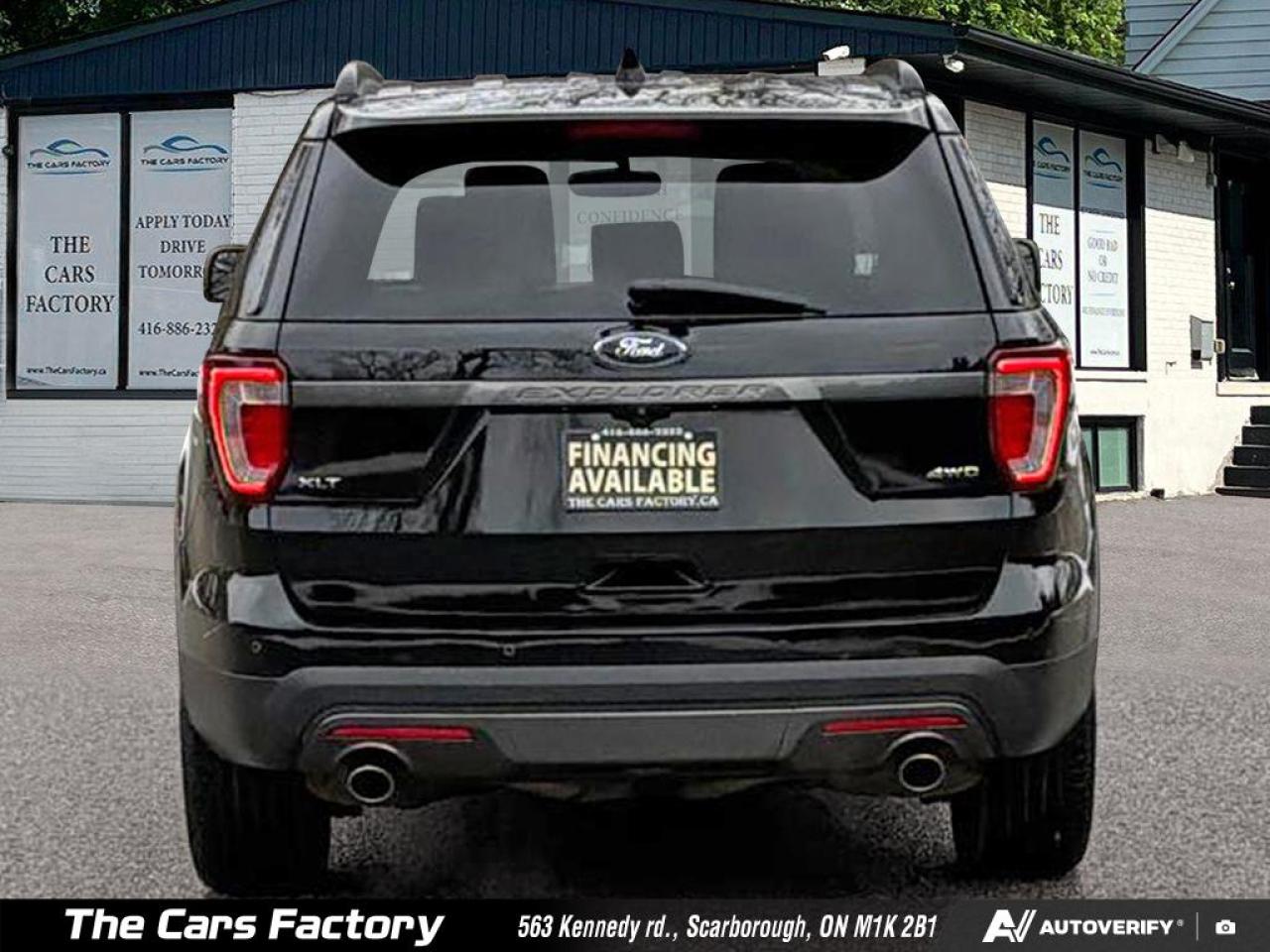 2017 Ford Explorer 4WD XLT Lether/ Apple Carplay / No Accident! Photo