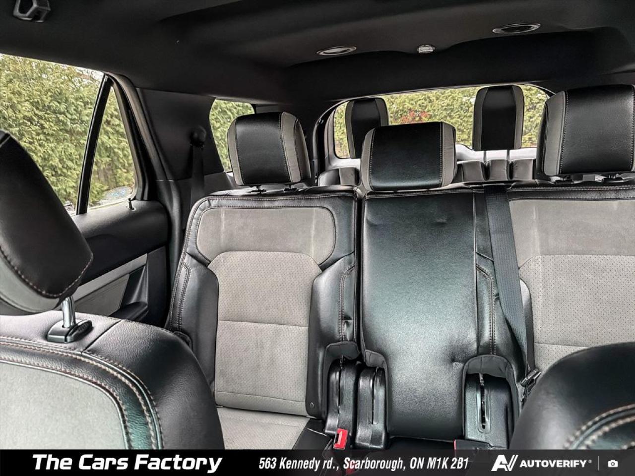 2017 Ford Explorer 4WD XLT Lether/ Apple Carplay / No Accident! Photo