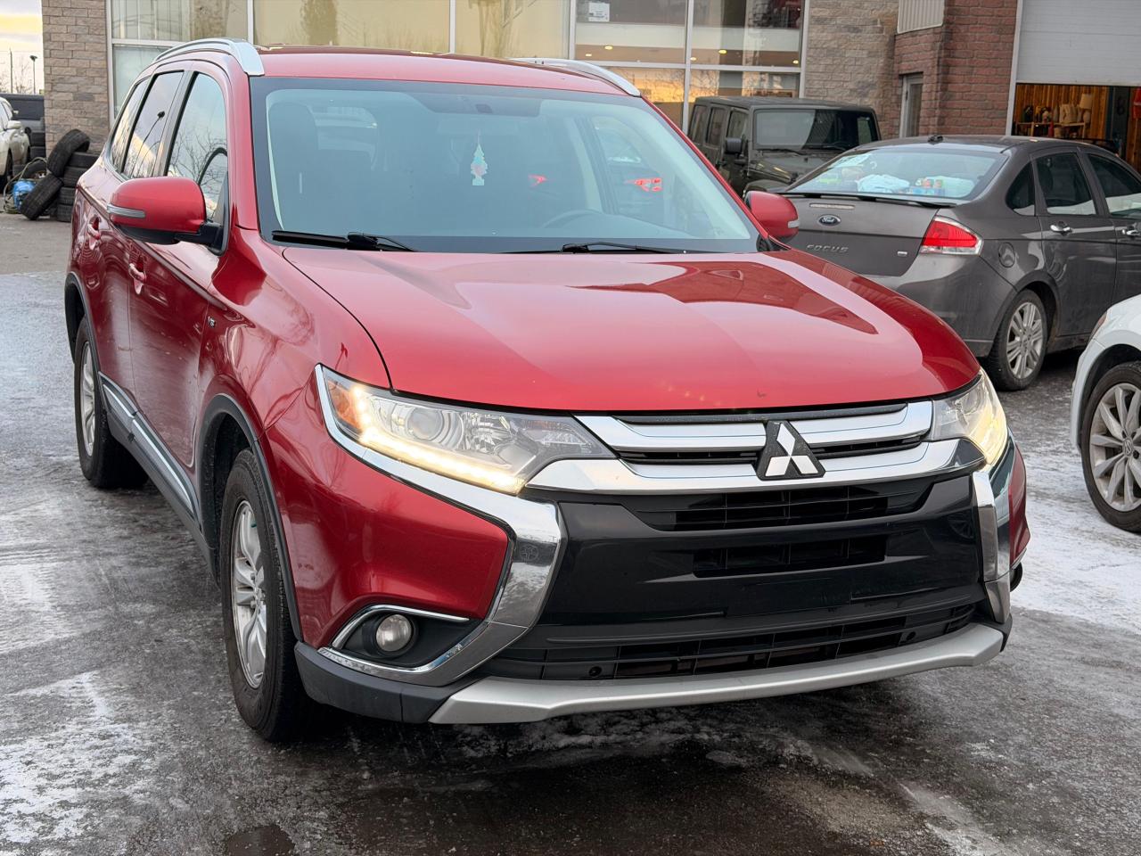 2017 Mitsubishi Outlander SE - Photo #1