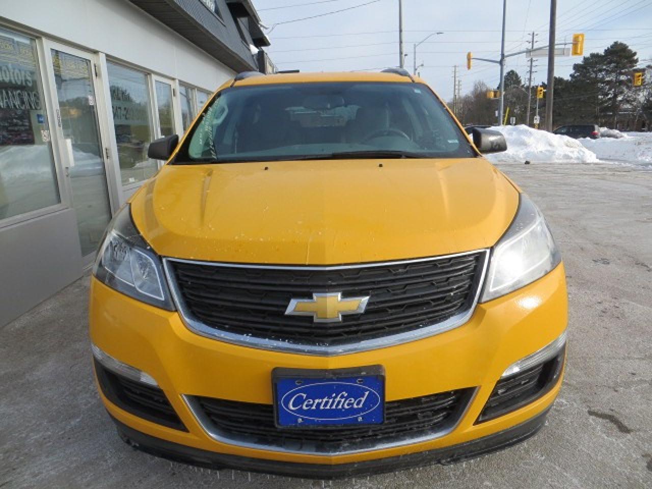 2017 Chevrolet Traverse CERTIFIED, 4WD, 8 PASSENGERS, ONLY 78,000KM Photo