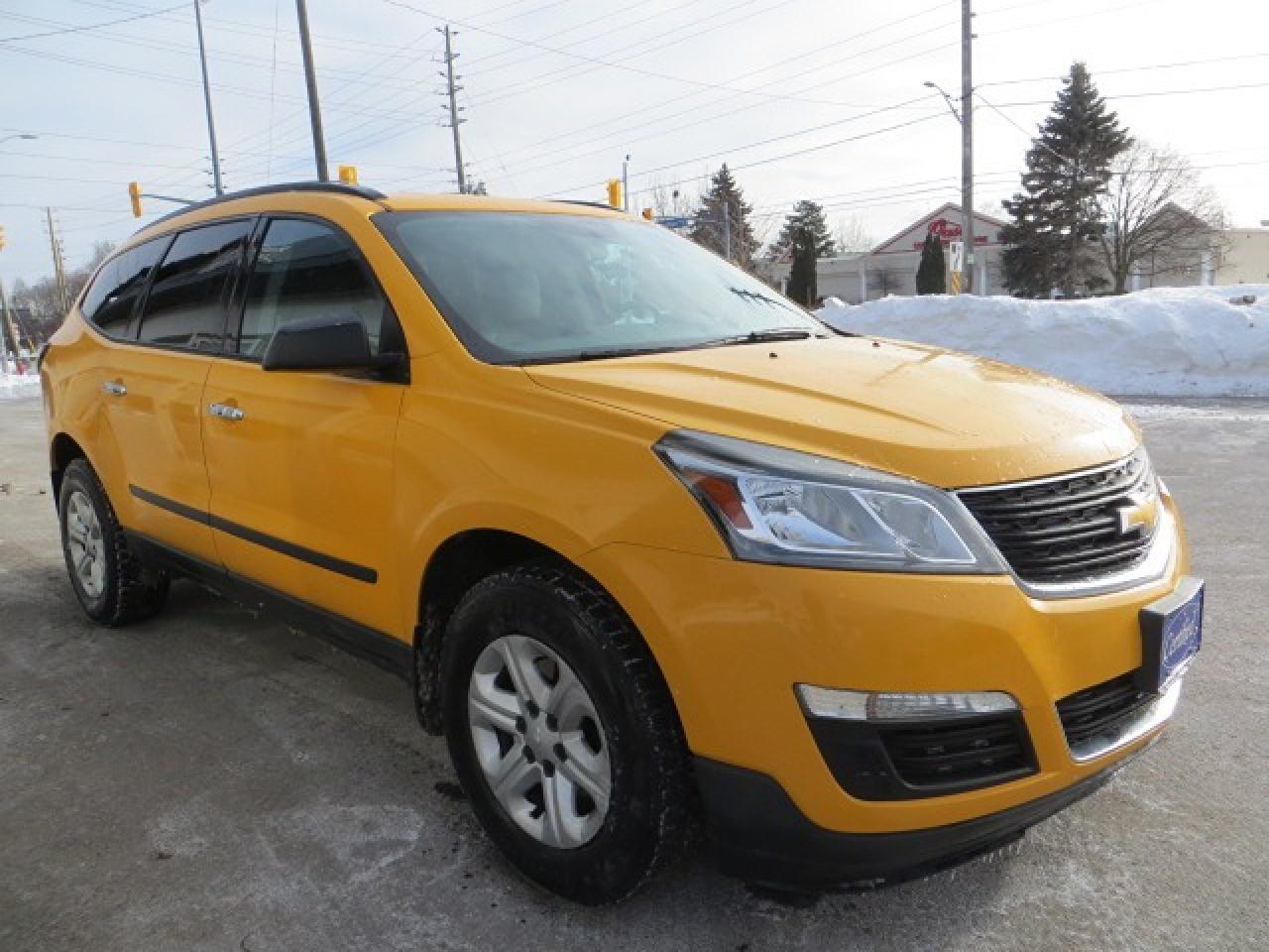 2017 Chevrolet Traverse CERTIFIED, 4WD, 8 PASSENGERS, ONLY 78,000KM Photo