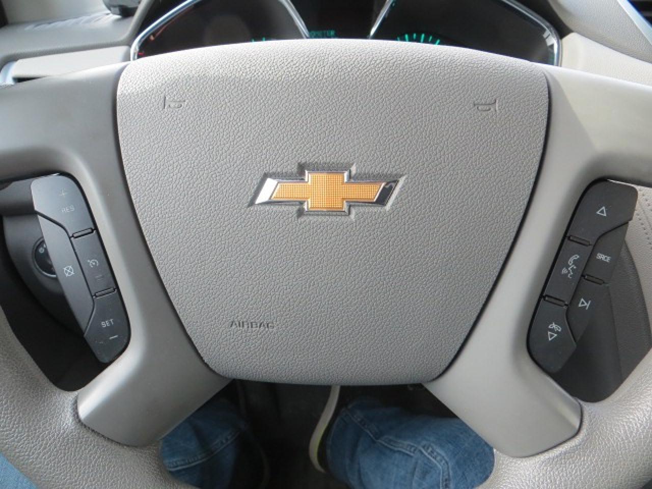 2017 Chevrolet Traverse CERTIFIED, 4WD, 8 PASSENGERS, ONLY 78,000KM Photo