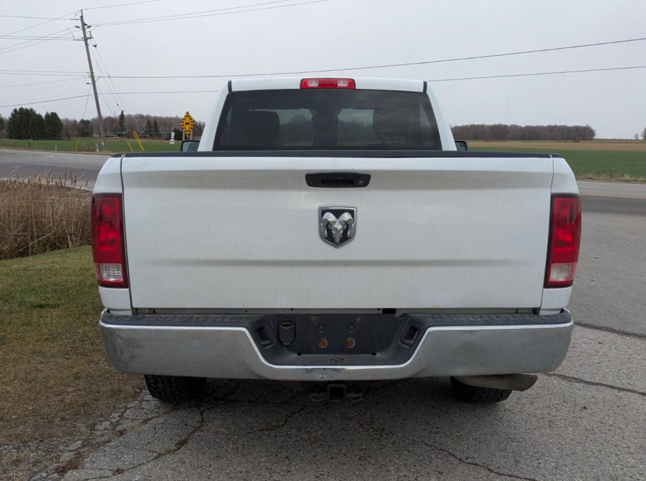 2014 RAM 1500 2WD Reg Cab 120.5" ST Photo3