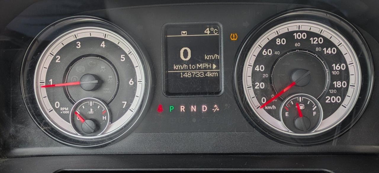 2014 RAM 1500 2WD Reg Cab 120.5" ST - Photo #10