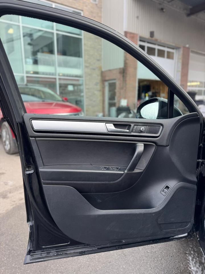 2016 Volkswagen Touareg Sportline - Photo #11