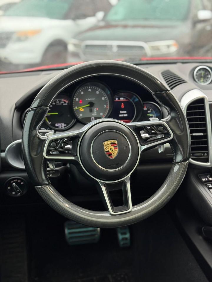 2016 Porsche Cayenne S E-Hybrid - Photo #10
