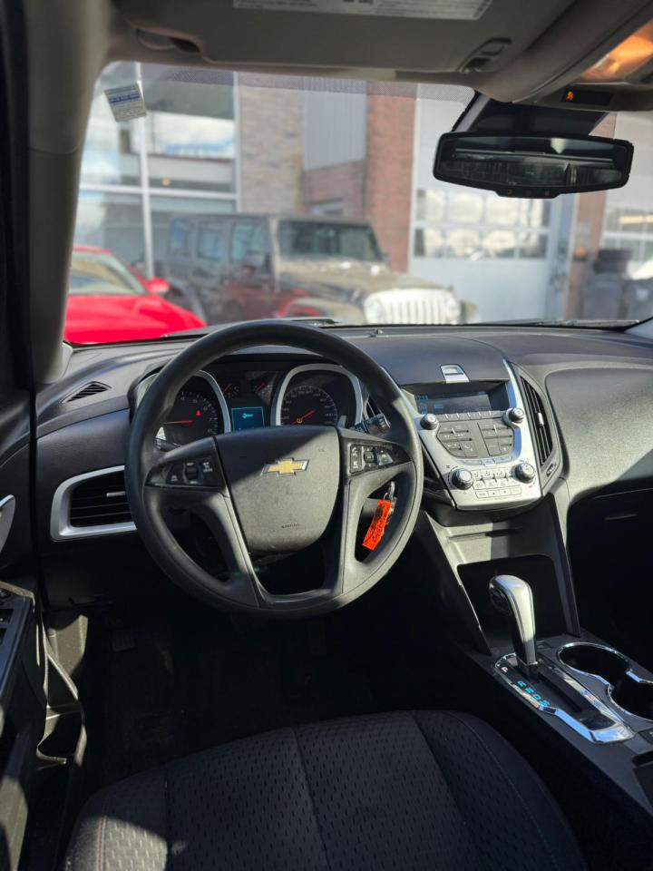 2015 Chevrolet Equinox LS - Photo #13