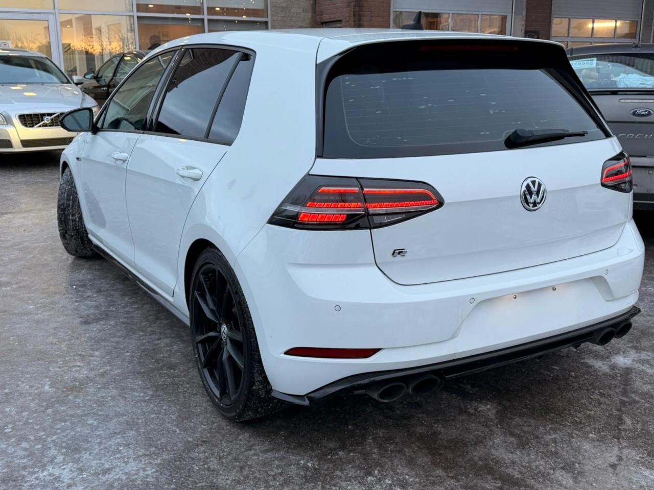 2018 Volkswagen Golf R  - Photo #6