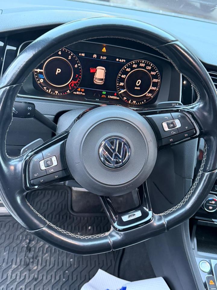 2018 Volkswagen Golf R  - Photo #12